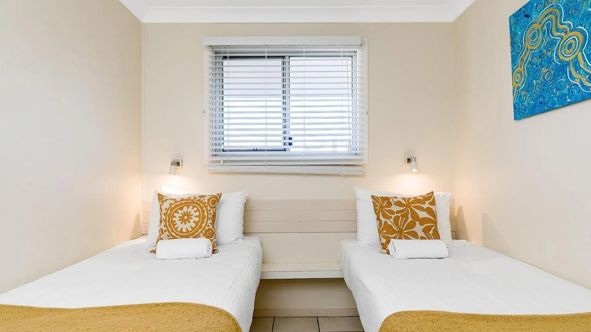 Absolute Beachfront Apartment 2T Lennox Head Australia