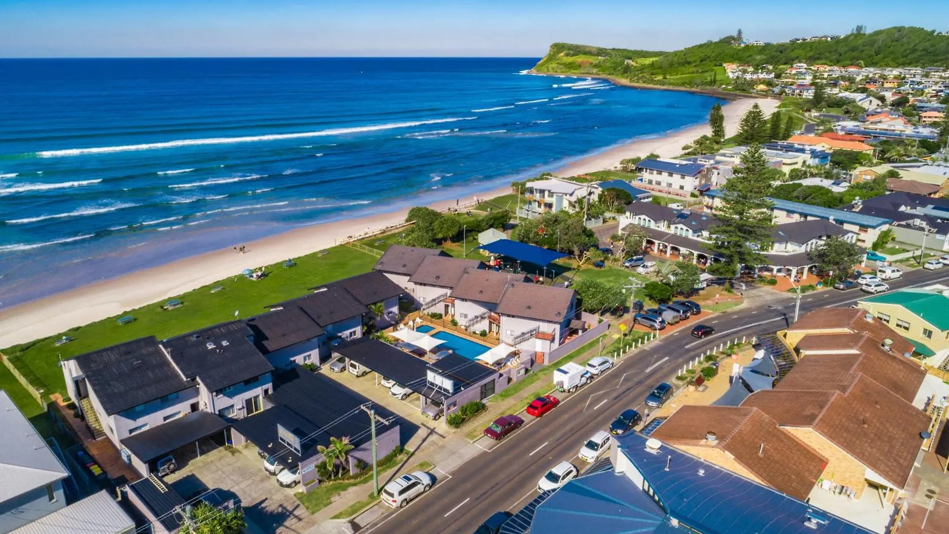 Absolute Beachfront Apartment 2T Lennox Head 0*,  Australia