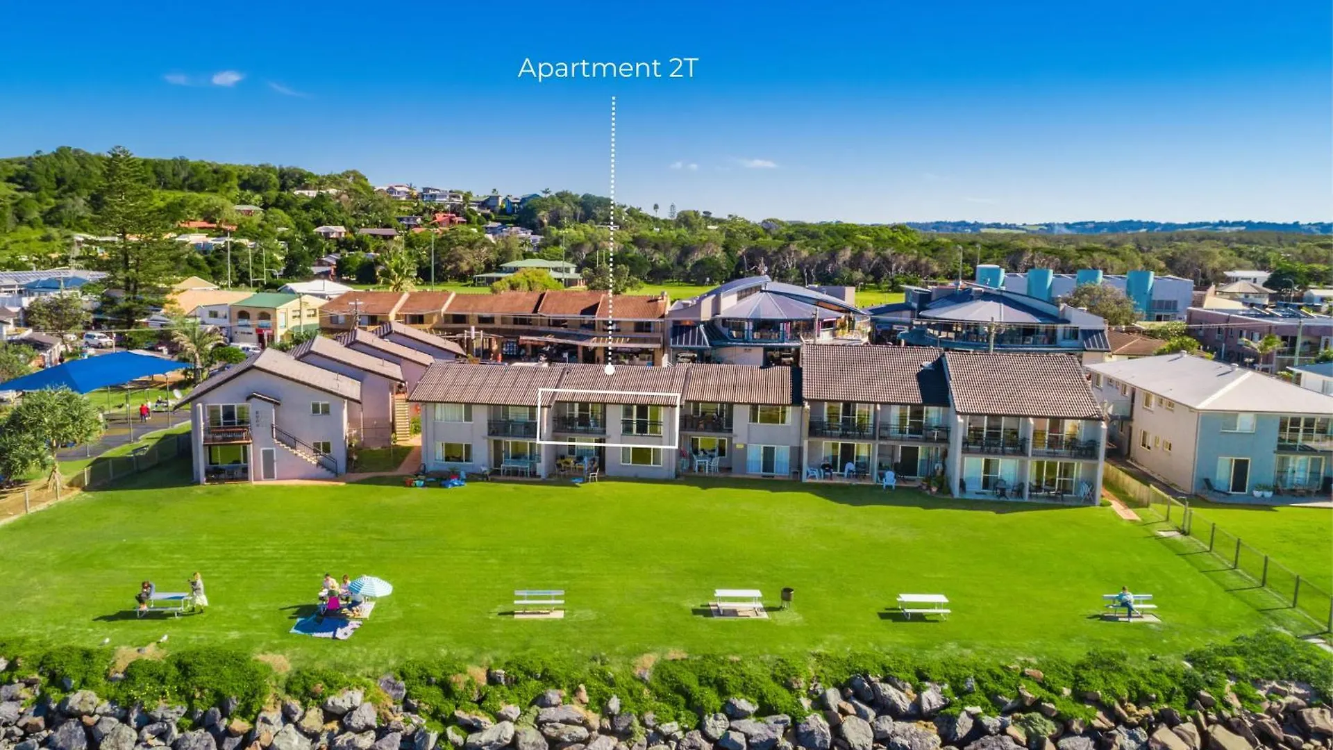 Absolute Beachfront Apartment 2T Lennox Head