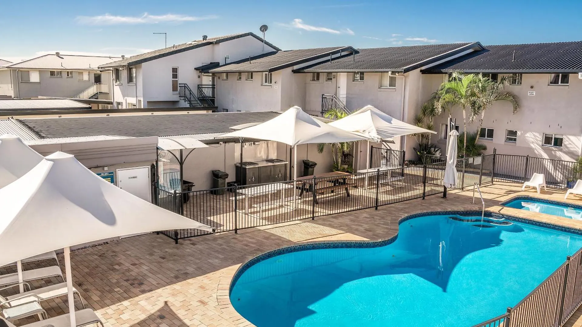 Absolute Beachfront Apartment 2T Lennox Head Australia
